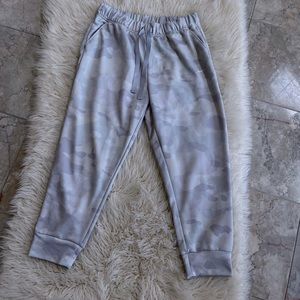Medium Cropped Camo Nike Sweatpants